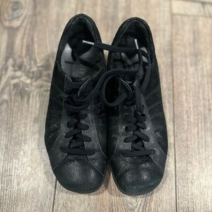 Ziera fancy black tennis shoes size 36